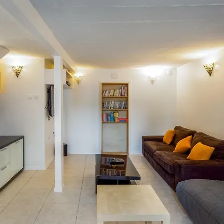 Beautiful House With Pool Near Disneyland Paris Montry