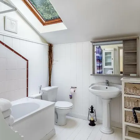Beautiful House With Pool Near Disneyland Paris
