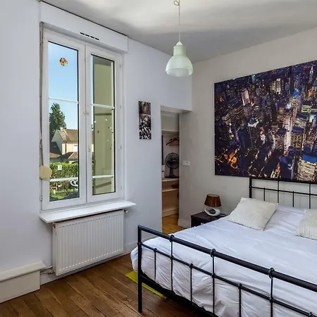 Beautiful House With Pool Near Disneyland Paris Montry