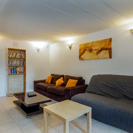 Beautiful House With Pool Near Disneyland Paris Montry